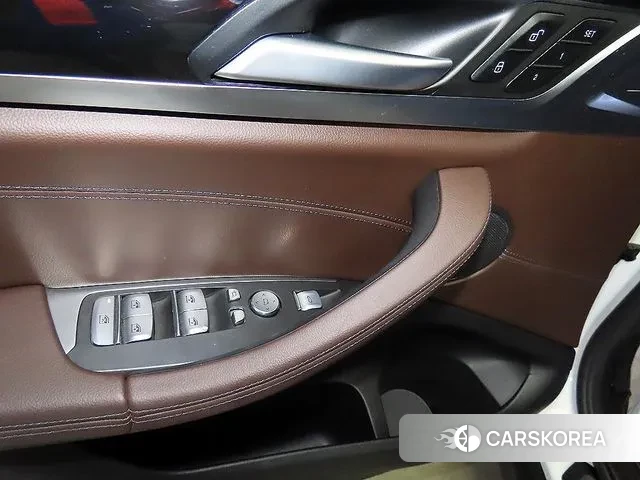 BMW X3 (G01) 2022 Белый из Кореи, фото 4