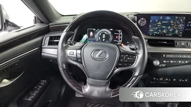 Lexus ES300h 7th generation 2020 Белый из Кореи, фото 4