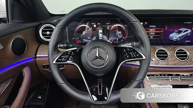 Mercedes-Benz E-Class W213 2023 Белый из Кореи, фото 4