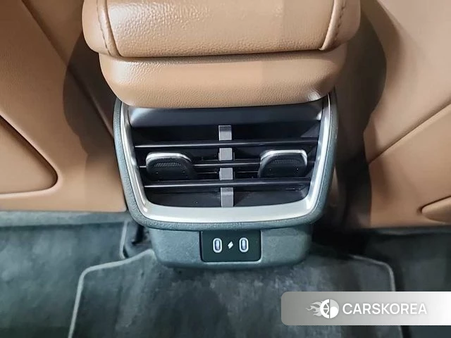 Hyundai Grandeur Hybrid (GN7) 2023 Белый из Кореи, фото 4