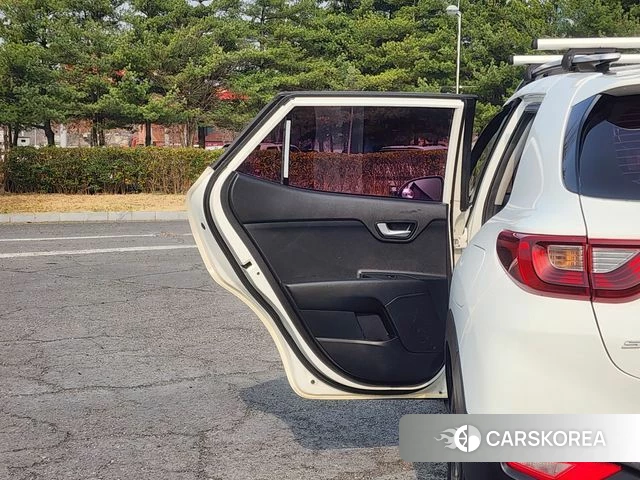 Kia Stonic 2018 Белый из Кореи, фото 4