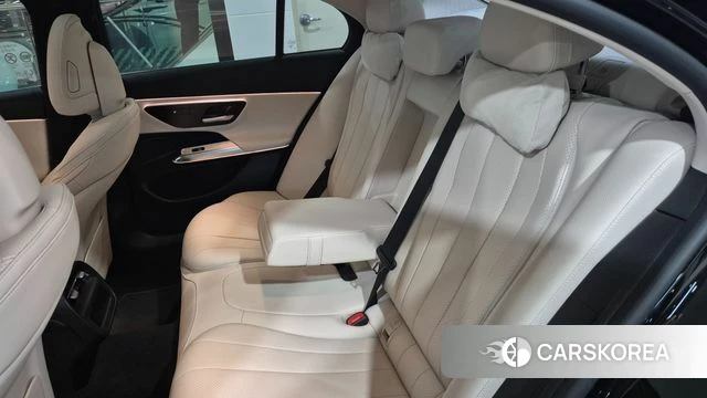 Mercedes-Benz E-Class W214 2024 Черный из Кореи, фото 4