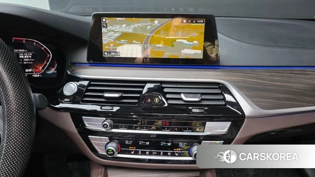 BMW 5 Series (G30) 2020 Белый из Кореи, фото 4