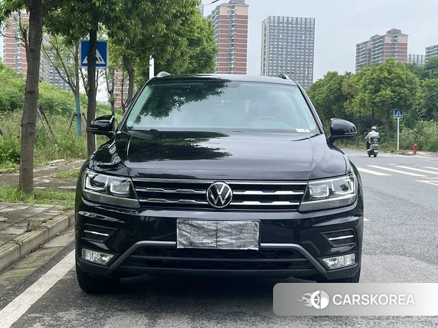 Volkswagen Tiguan L 2021 Черный из Китая, фото 4