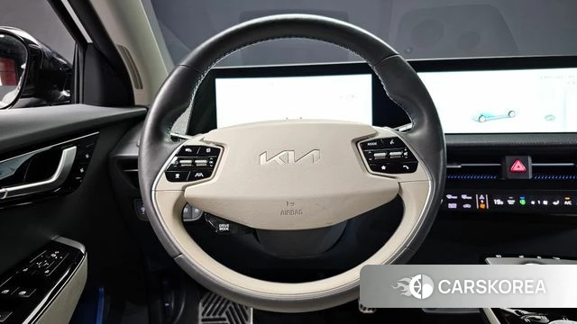 Kia EV6 2023 Белый из Кореи, фото 4