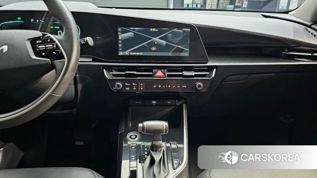 Kia Di Ol Nu Niro 2023 Белый из Кореи, фото 4