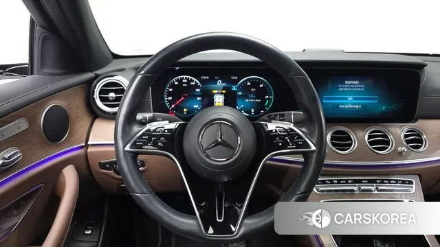 Mercedes-Benz E-Class W213 2023 Белый из Кореи, фото 4