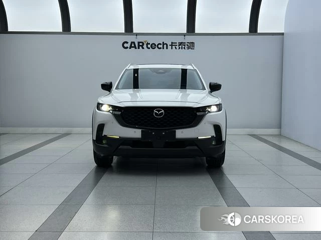 Mazda CX-50 line also 2023 Белый из Китая, фото 4