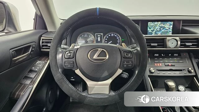 Lexus New IS300 2019 Серебристо-серый из Кореи, фото 4