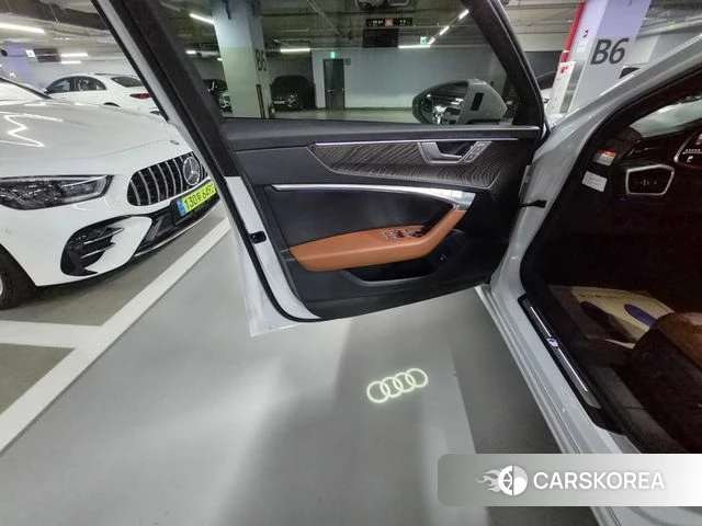 Audi A6 (C8) 2023 Белый из Кореи, фото 4