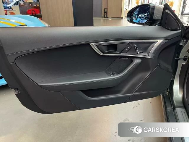 Jaguar F-TYPE 2018 Серебристо-серый из Китая, фото 4