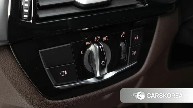 BMW 5 Series (G30) 2022 Черный из Кореи, фото 4
