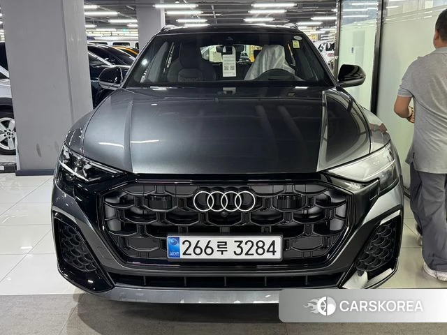 Audi Q8 (4M) 2026 Серый из Кореи, фото 4