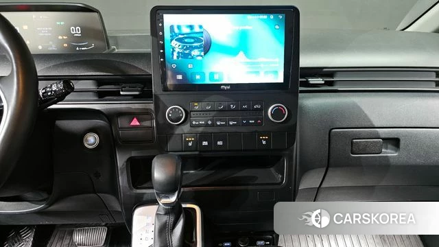 Hyundai Staria 2023 Желтый из Кореи, фото 4