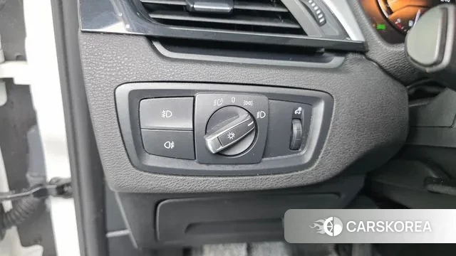 BMW X1 (F48) 2019 Белый из Кореи, фото 4