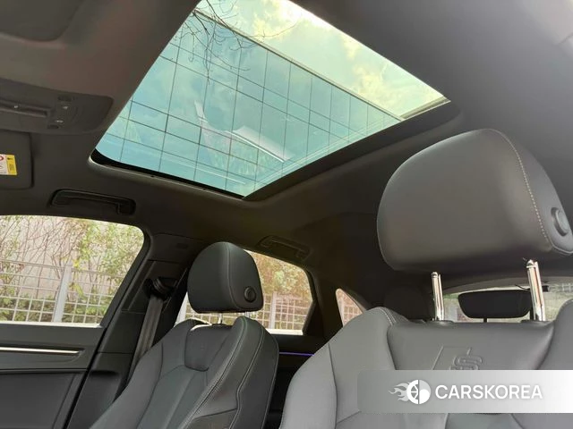 Audi Q3 (F3) 2020 Белый из Кореи, фото 4