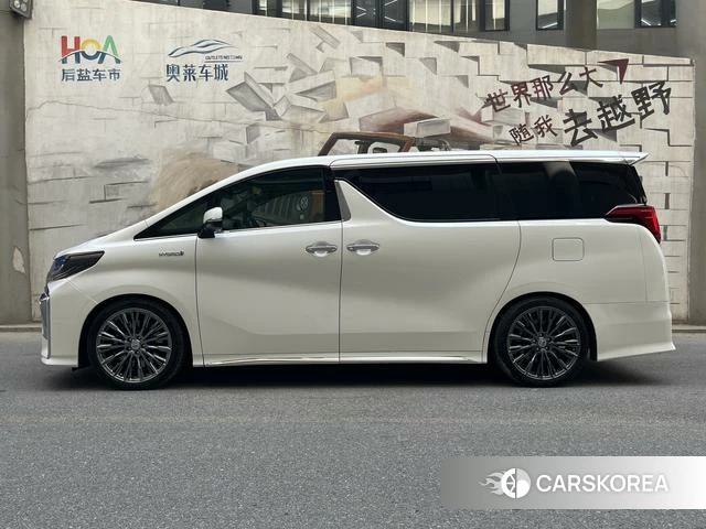 Toyota Elfa 2023 Белый из Китая, фото 4