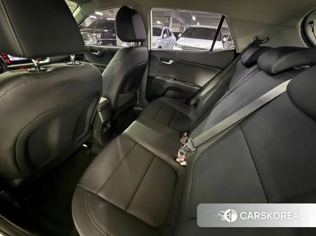 Kia Stonic 2020 Белый из Кореи, фото 4
