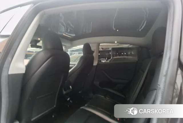 Tesla Model Y 2023 Темно-серый из Китая, фото 4