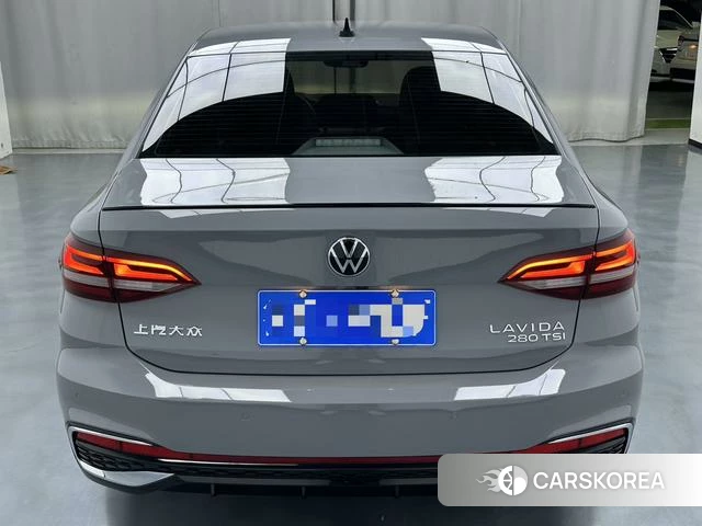 Volkswagen Lavida 2022 Темно-серый из Китая, фото 4