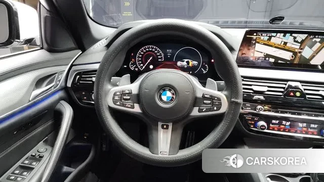 BMW 5 Series (G30) 2019 Белый из Кореи, фото 4