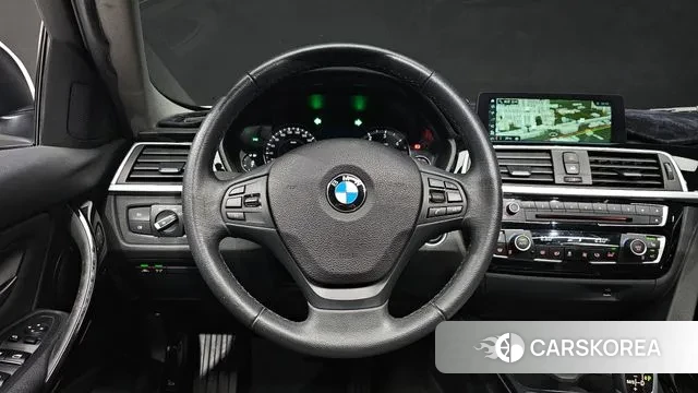 BMW 3 Series (F30) 2018 Белый из Кореи, фото 4