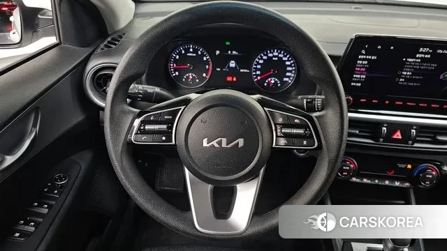 Kia The New K3 2nd generation 2022 Белый из Кореи, фото 4