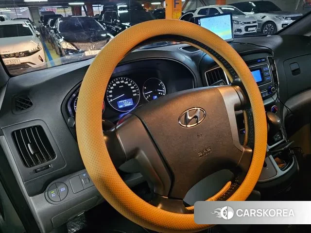 Hyundai The New Grand Starex 2018 Серебристо-серый из Кореи, фото 4