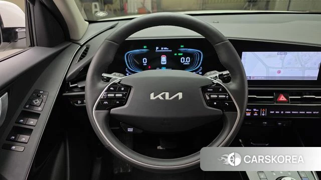 Kia Di Ol Nu Niro 2024 Белый из Кореи, фото 4