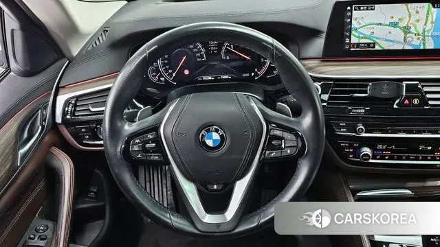 BMW 5 Series (G30) 2018 Белый из Кореи, фото 4