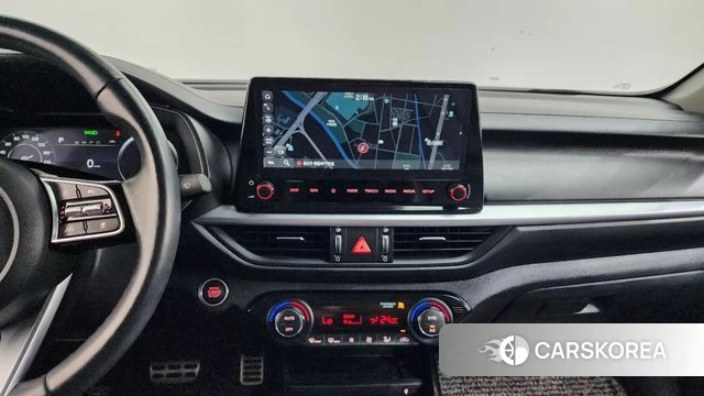 Kia The New K3 2nd generation 2023 Белый из Кореи, фото 4