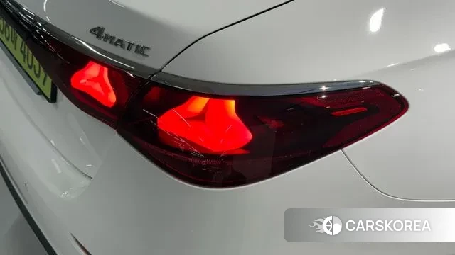 Mercedes-Benz E-Class W214 2025 Белый из Кореи, фото 4