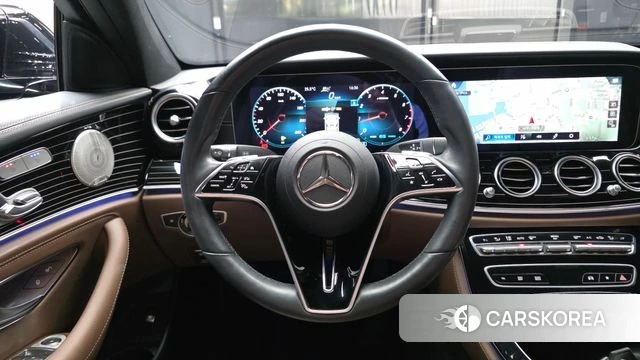 Mercedes-Benz E-Class W213 2022 Черный из Кореи, фото 4