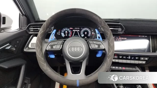 Audi A3 (8Y) 2023 Белый из Кореи, фото 4