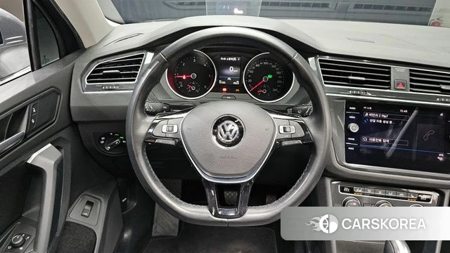 Volkswagen Tiguan second Generation 2020 Серый из Кореи, фото 4