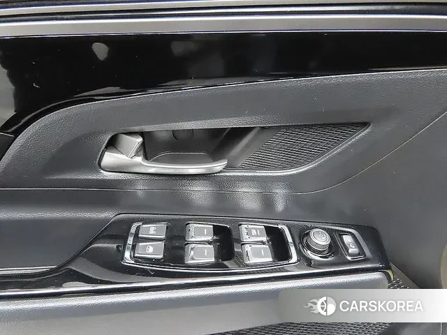 Ssangyong Beautiful Korando 2019 Серебристо-серый из Кореи, фото 4