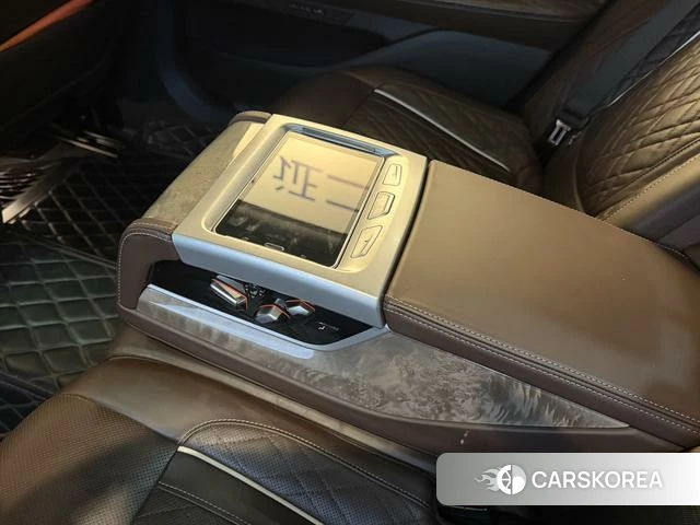 BMW 7 series 2021 Черный из Китая, фото 4