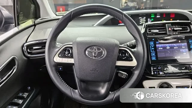 Toyota Prius 4th Generation 2018 Белый из Кореи, фото 4