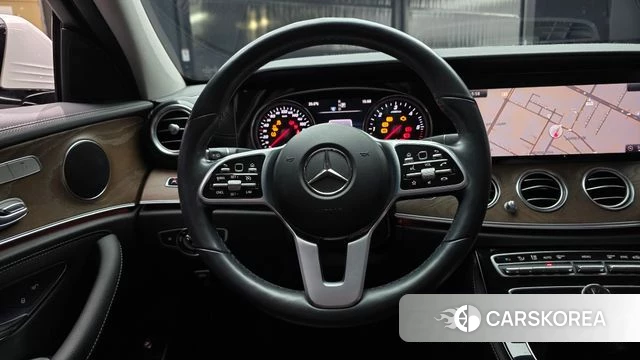 Mercedes-Benz E-Class W213 2019 Белый из Кореи, фото 4
