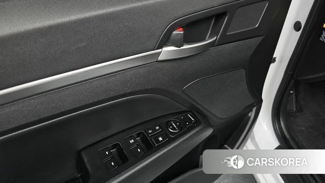Hyundai The New Avante AD 2019 Белый из Кореи, фото 4