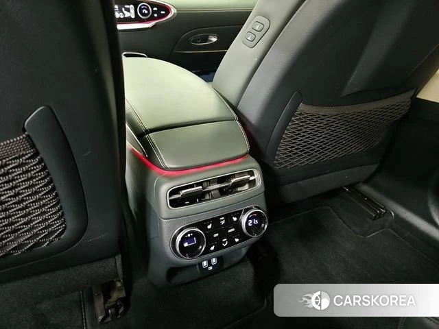 Genesis Electrified GV70 2022 Белый из Кореи, фото 4