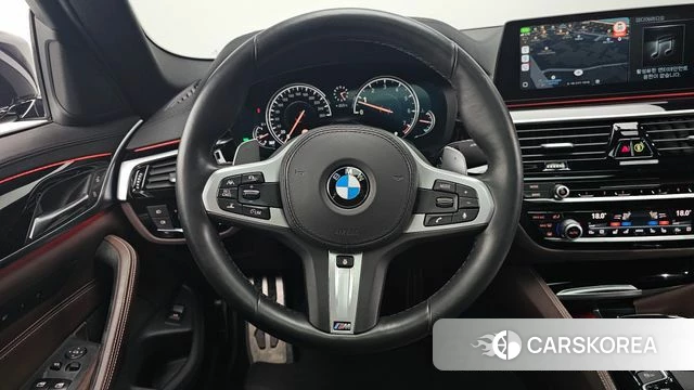 BMW 5 Series (G30) 2018 Черный из Кореи, фото 4