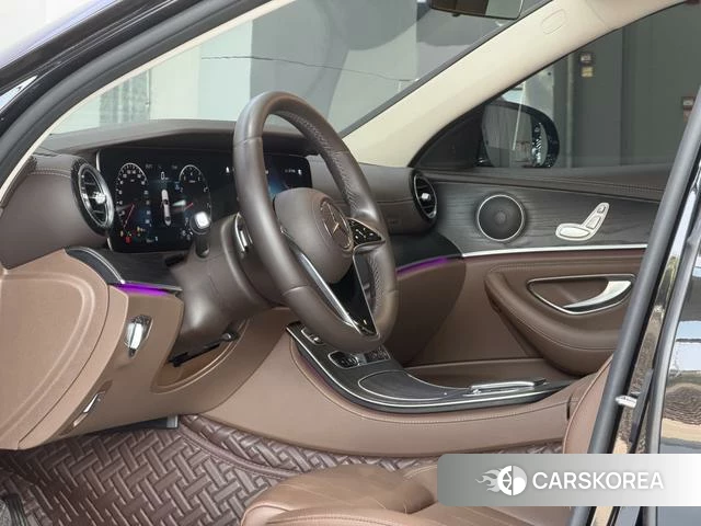 Mercedes-Benz E-class 2022 Черный из Китая, фото 4