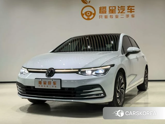 Volkswagen Golf 2023 Белый из Китая, фото 4