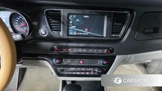 Kia The New Carnival 2018 Серый из Кореи, фото 4