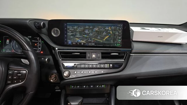 Lexus ES300h 7th generation 2025 Белый из Кореи, фото 4