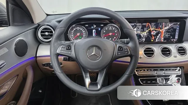 Mercedes-Benz E-Class W213 2018 Серый из Кореи, фото 4