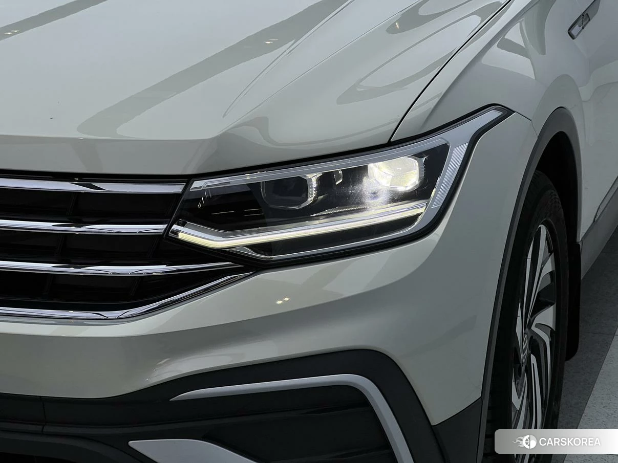 Volkswagen Tiguan L 2022 Шампань из Китая, фото 4