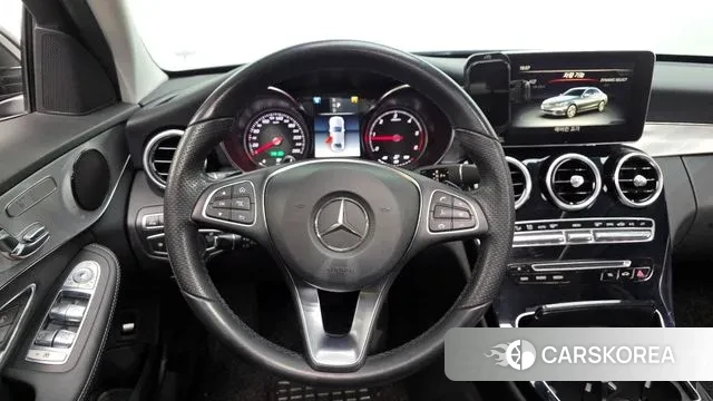 Mercedes-Benz C-Class W205 2018 Черный из Кореи, фото 4