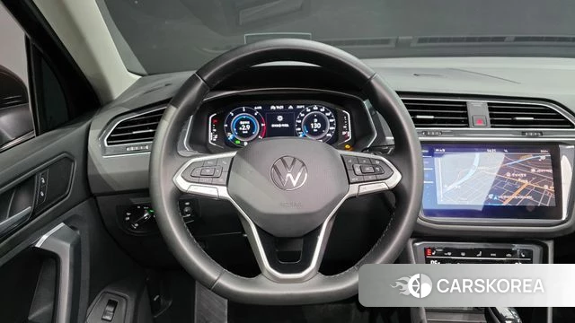 Volkswagen Tiguan second Generation 2022 Серый из Кореи, фото 4